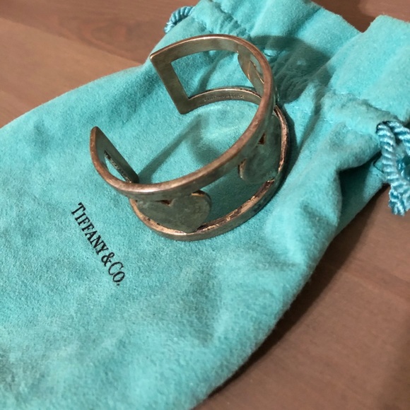 Rare Tiffany’s Heart Cuff Bracelet Tiffany & Co - Picture 7 of 8